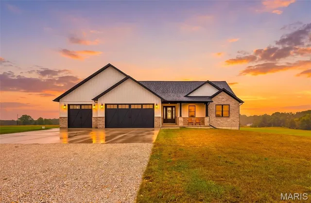 Front exterior — 103 Cheatham Farm Lane Troy Missouri real estate