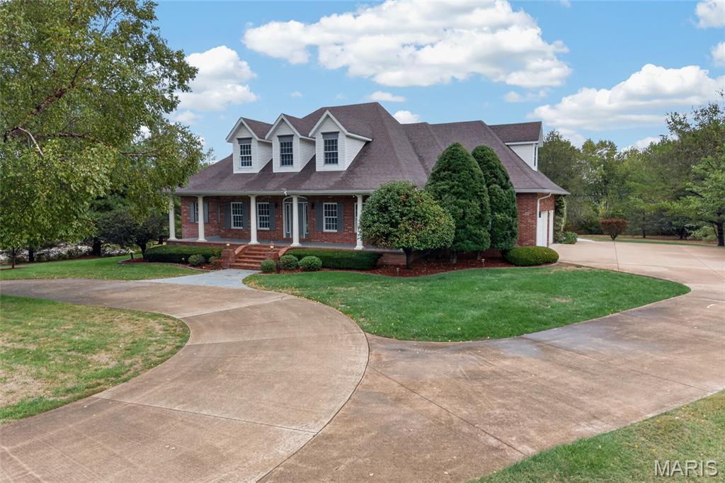 1518 Arbour Drive Lebanon Missouri 4 bedroom 6 bathroom home for sale listed at $699,999