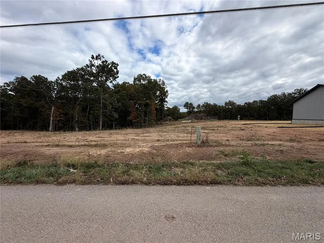 Living room — Lot 3 Top Drive St Robert Missouri real estate
