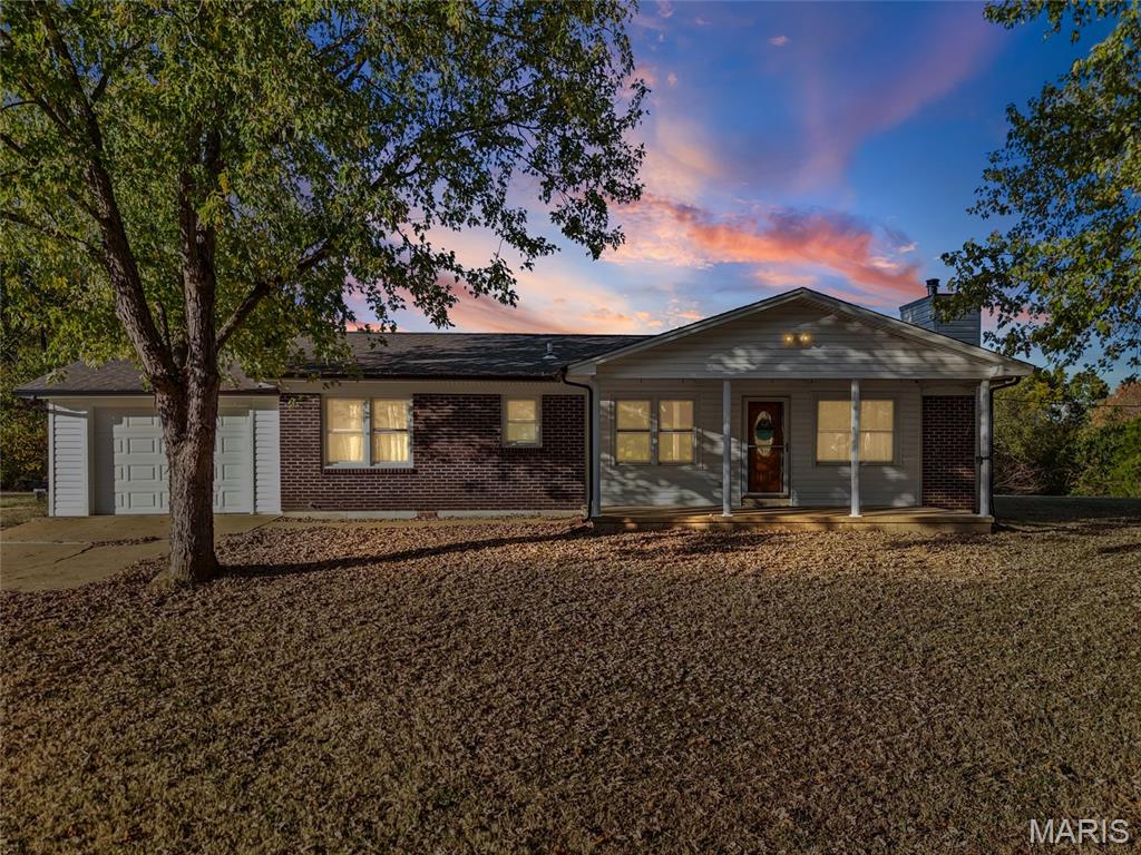 14655 State Route 21 De Soto Missouri 3 bedroom 2 bathroom home for sale listed at $385,000