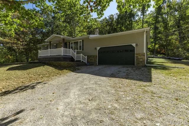 Front exterior — 8076 T Highway Fredericktown Missouri real estate