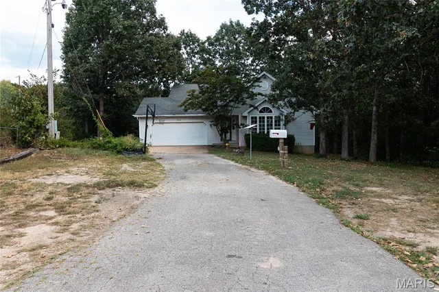 Front exterior — 1512 Red Oak Drive Rolla Missouri real estate