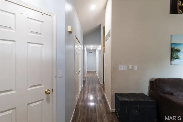 Primary bedroom — 1512 Red Oak Drive Rolla Missouri real estate