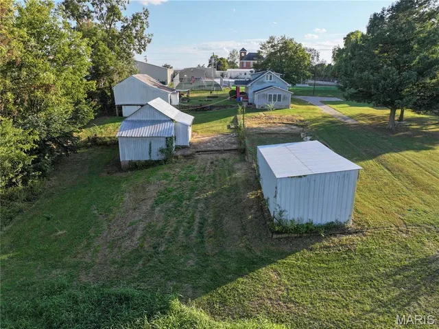 Primary bedroom — 106 Hahn Street Altenburg Missouri real estate