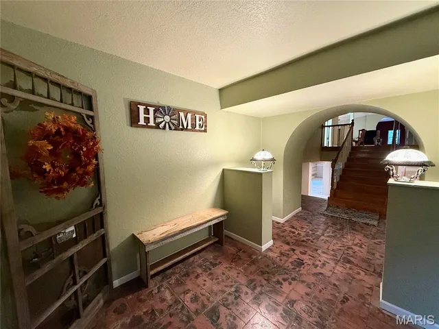 Living room — 20451 State Highway N Kirksville Missouri real estate
