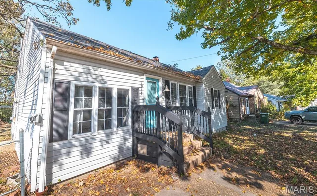 Front exterior — 1014 Lynwood Drive Rolla Missouri real estate