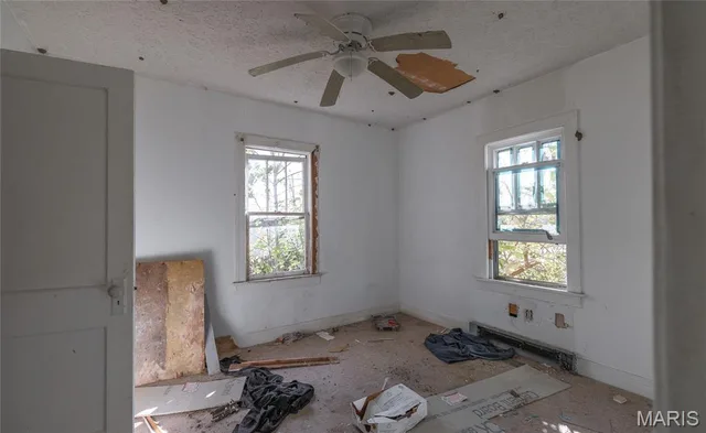 Primary bedroom — 310 E 5th Street Dixon Missouri real estate