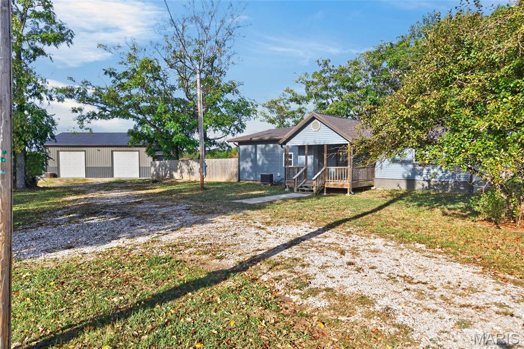 28990 Eden Lane Lebanon Missouri 3 bedroom 2 bathroom home for sale listed at $235,000