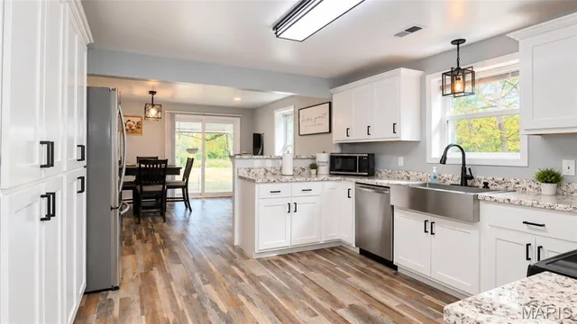Kitchen — 19816 East Highway 32 Salem Missouri real estate