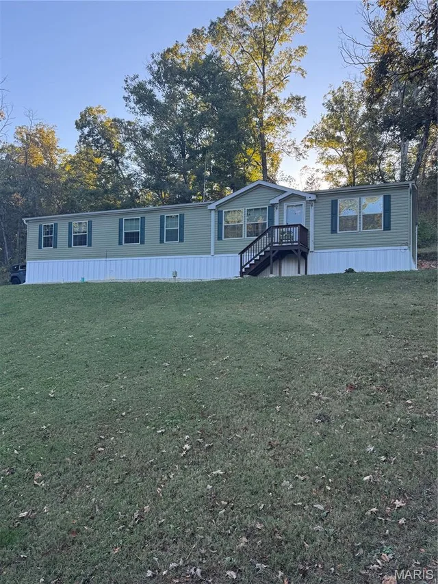 1134 Roller Road, St Clair MO