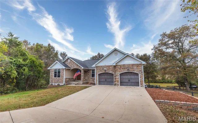 Front exterior — 1717 Palmer Court Rolla Missouri real estate