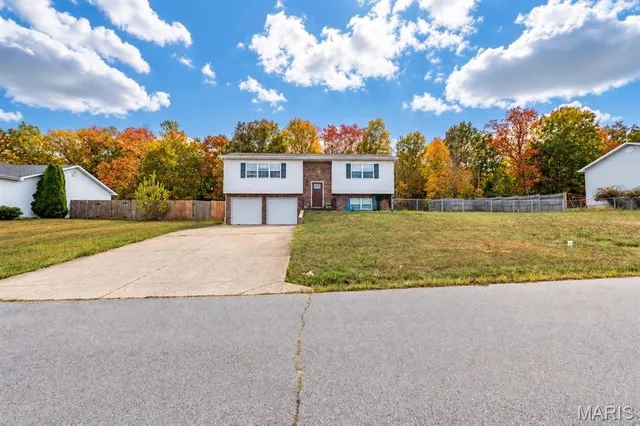 19766 Stirrup Lane, Waynesville MO