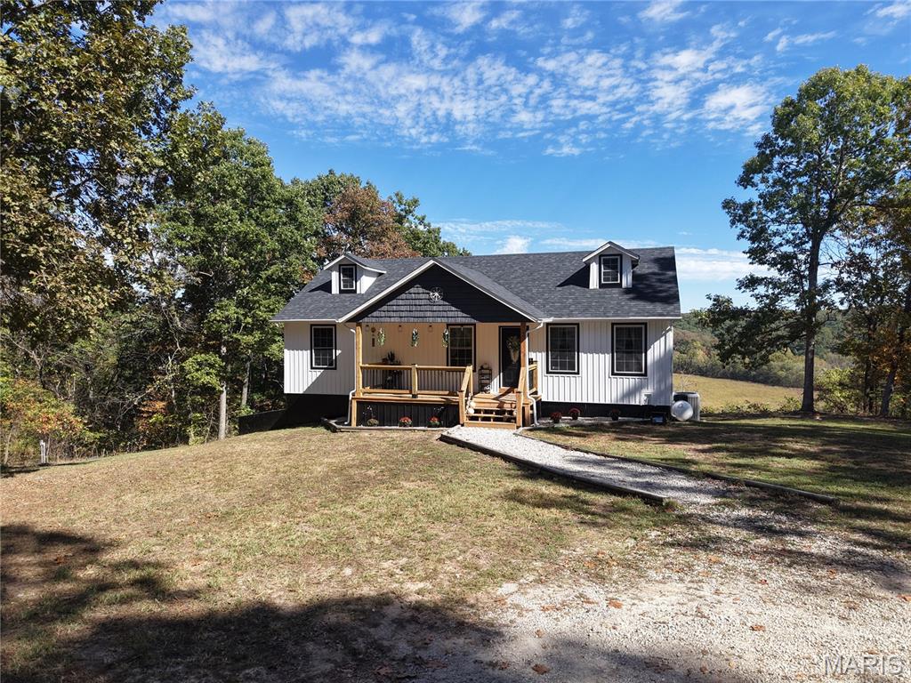 19500 Ridge Lane Waynesville Missouri 4 bedroom 3 bathroom home for sale listed at $425,000