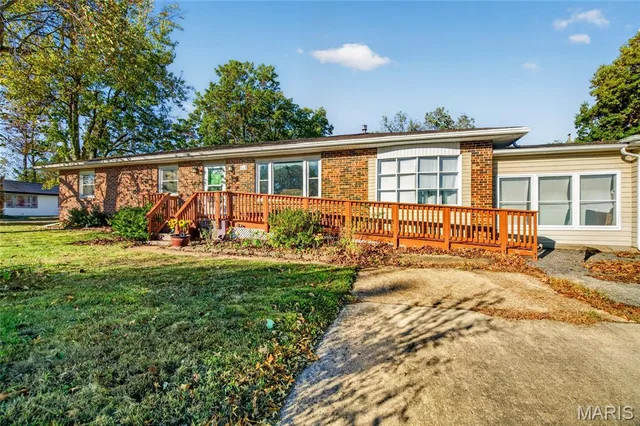 Front exterior — 589 Basswood Drive Rolla Missouri real estate