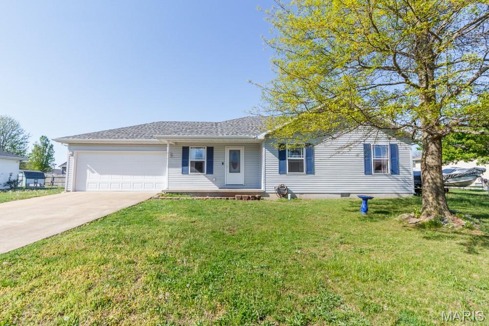 1123 Applelane Drive Lebanon Missouri 3 bedroom 2 bathroom home for sale listed at $209,000