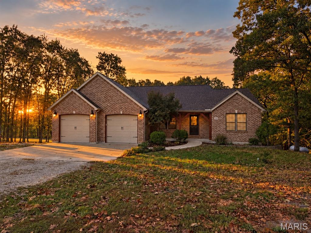 2362 Highway C Bourbon Missouri 4 bedroom 3 bathroom home for sale listed at $625,000