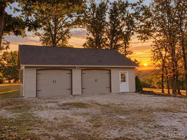 Front exterior — 2362 Highway C Bourbon Missouri real estate