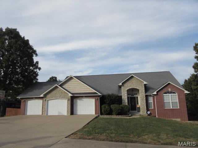 Front exterior — 125 Highland Woods Drive Waynesville Missouri real estate