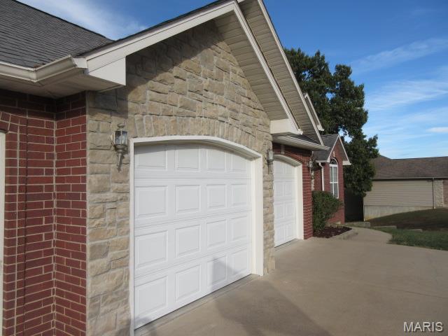 Primary bedroom — 125 Highland Woods Drive Waynesville Missouri real estate