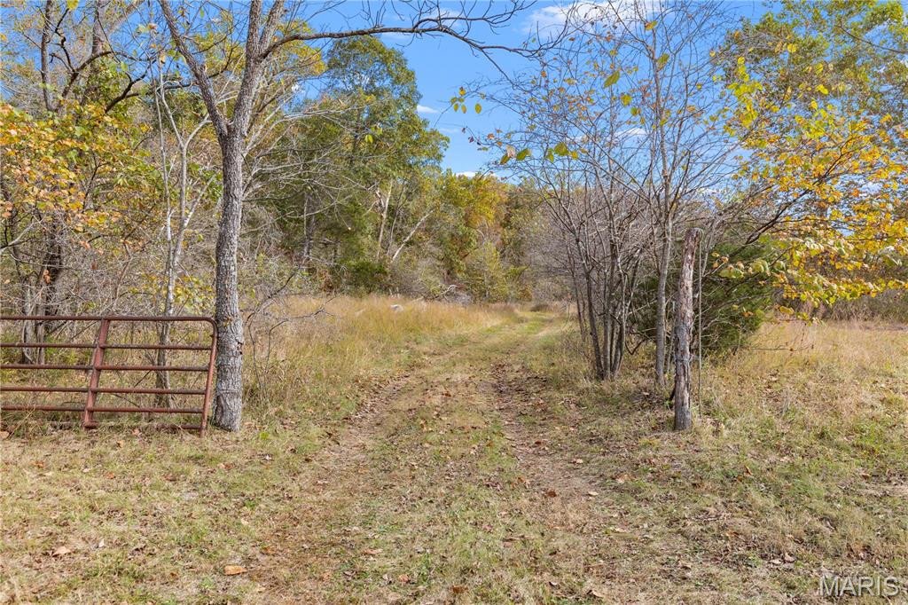 00 Dry Gulch Rd Road Richwoods Missouri 2 bedroom 1 bathroom home for sale listed at $654,500