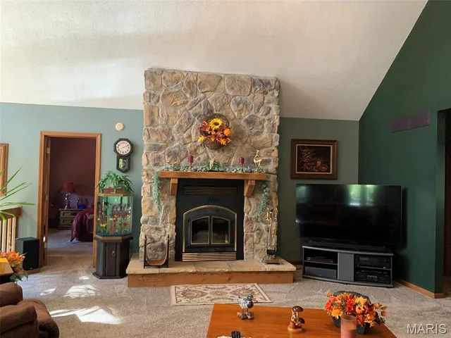 Primary bedroom — 161 Gibson Creek Road St Clair Missouri real estate