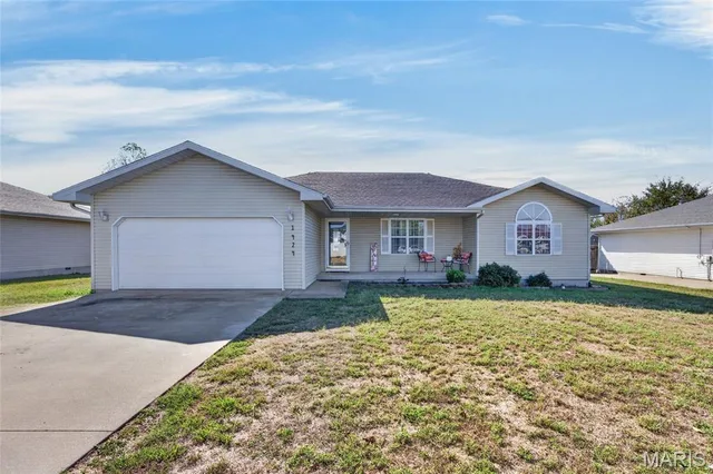 1424 Nathaniel Drive, Lebanon MO