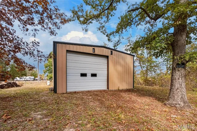 Front exterior — 9 Verbena Trail Tunas Missouri real estate