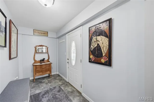 Living room — 5529 State Road Y Hillsboro Missouri real estate