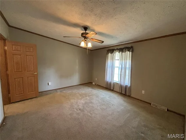 Kitchen — 201 W Page Street Vandalia Missouri real estate