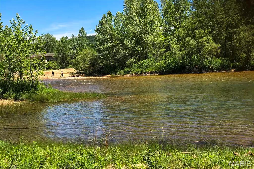 37230 Highway 21 Lesterville Missouri home for sale listed at $1