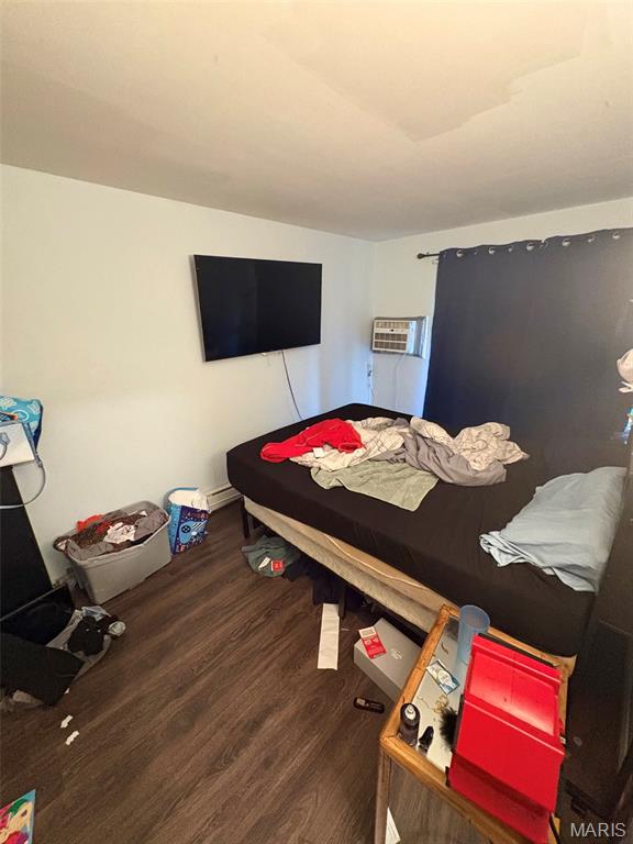 Primary bedroom — 7551 Hazelcrest Drive Hazelwood Missouri real estate