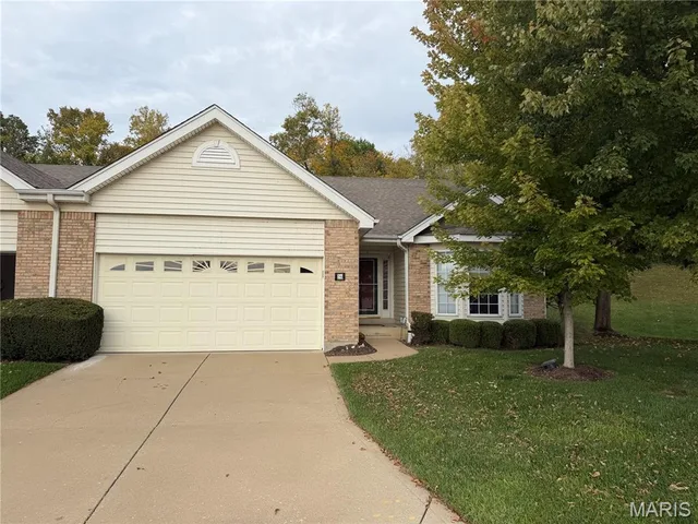 36 Trumbull Circle, St Charles MO