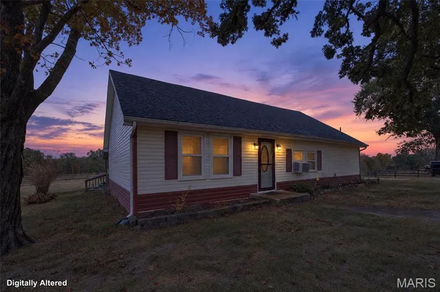 Front exterior — 14123 Fleming Road Lebanon Missouri real estate