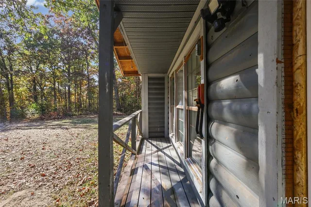 Primary bedroom — 5715 Glade Chapel Road Hillsboro Missouri real estate