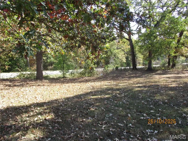 Primary bedroom — 75 Strothcamp Road Cuba Missouri real estate
