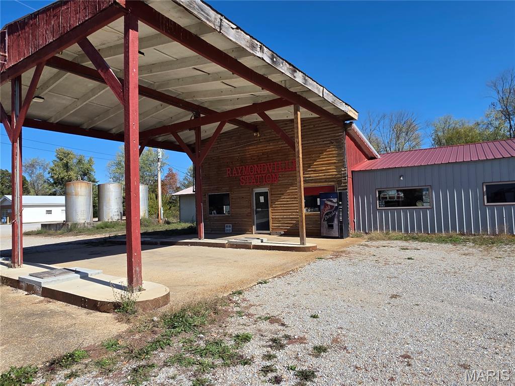 150 N Hwy 137 Raymondville Missouri home for sale listed at $109,900