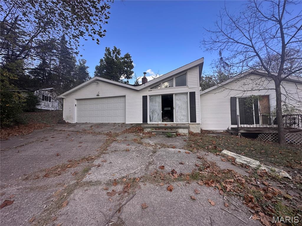 13488 Maries Road 325 Vienna Missouri 2 bedroom 2 bathroom home for sale listed at $85,000