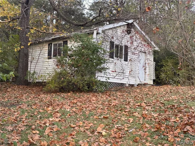 Front exterior — 13488 Maries Road 325 Vienna Missouri real estate