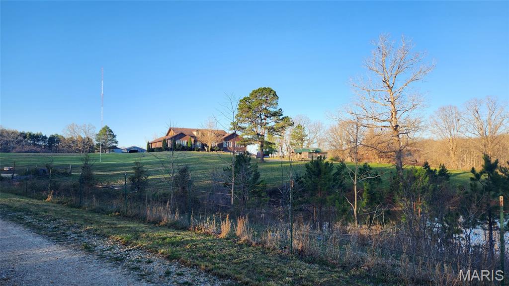 7 County Road 552 Poplar Bluff Missouri 6 bedroom 2 bathroom home for sale listed at $995,000