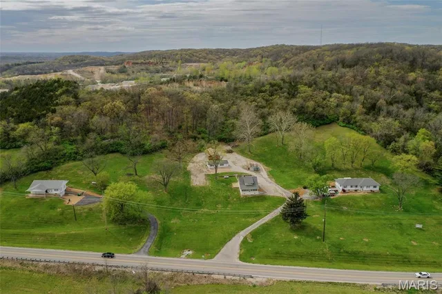 8703 Metropolitan Boulevard, Pevely MO real estate