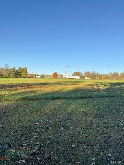 Living room — 4.65 +/- ac I-44 St James Missouri real estate