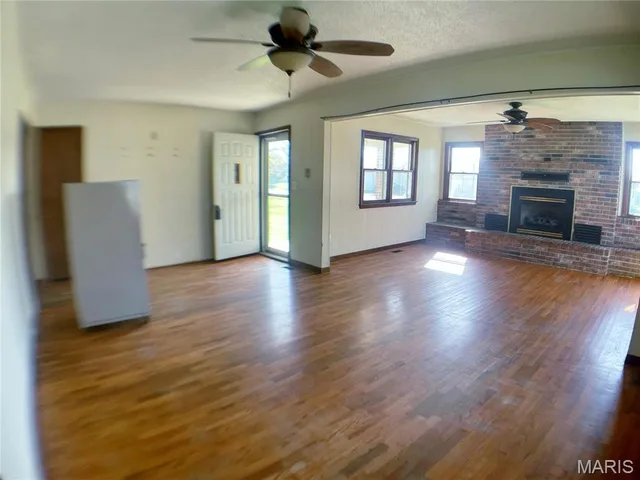 Living room — 708 Locust Street Edgar Springs Missouri real estate