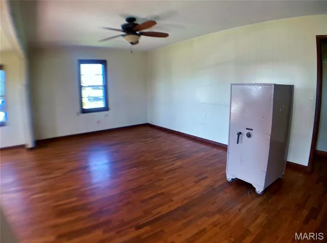 Primary bedroom — 708 Locust Street Edgar Springs Missouri real estate